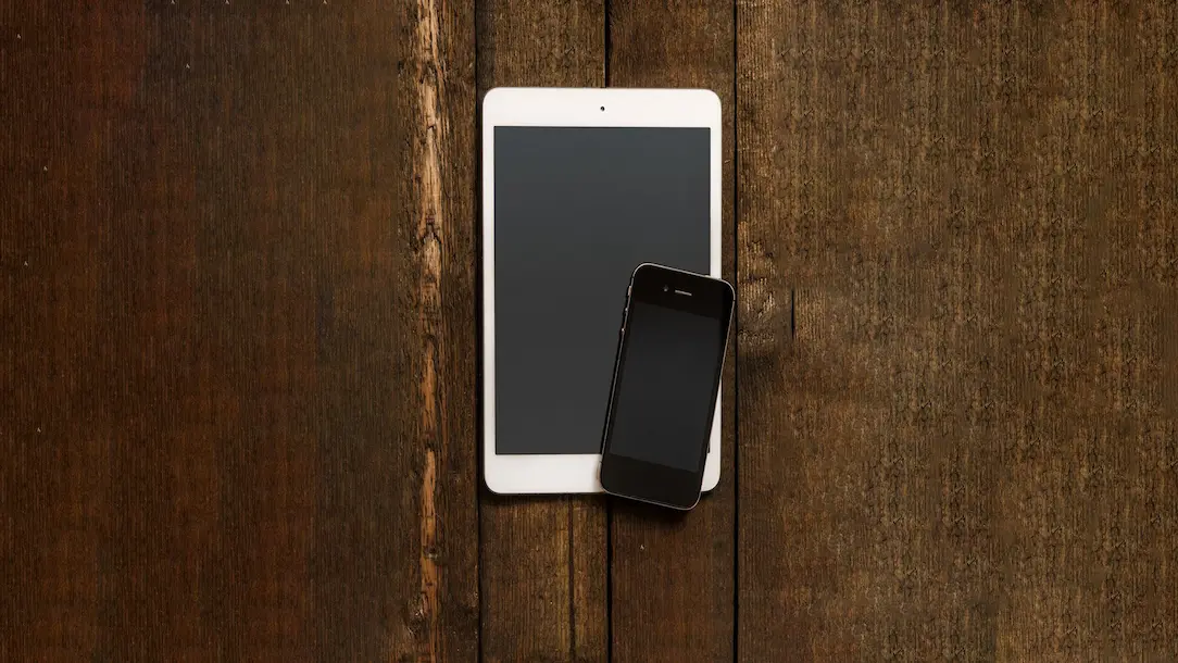 تبلت و کتابخوان